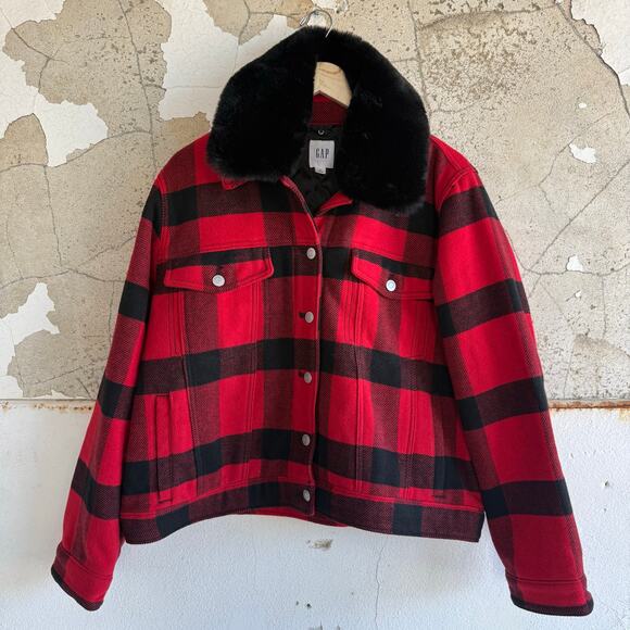 Gap Buffalo Plaid Jacket Womens XL Red Black Faux Fur Trim Boxy Cropped Bomber - Picture 1 of 8